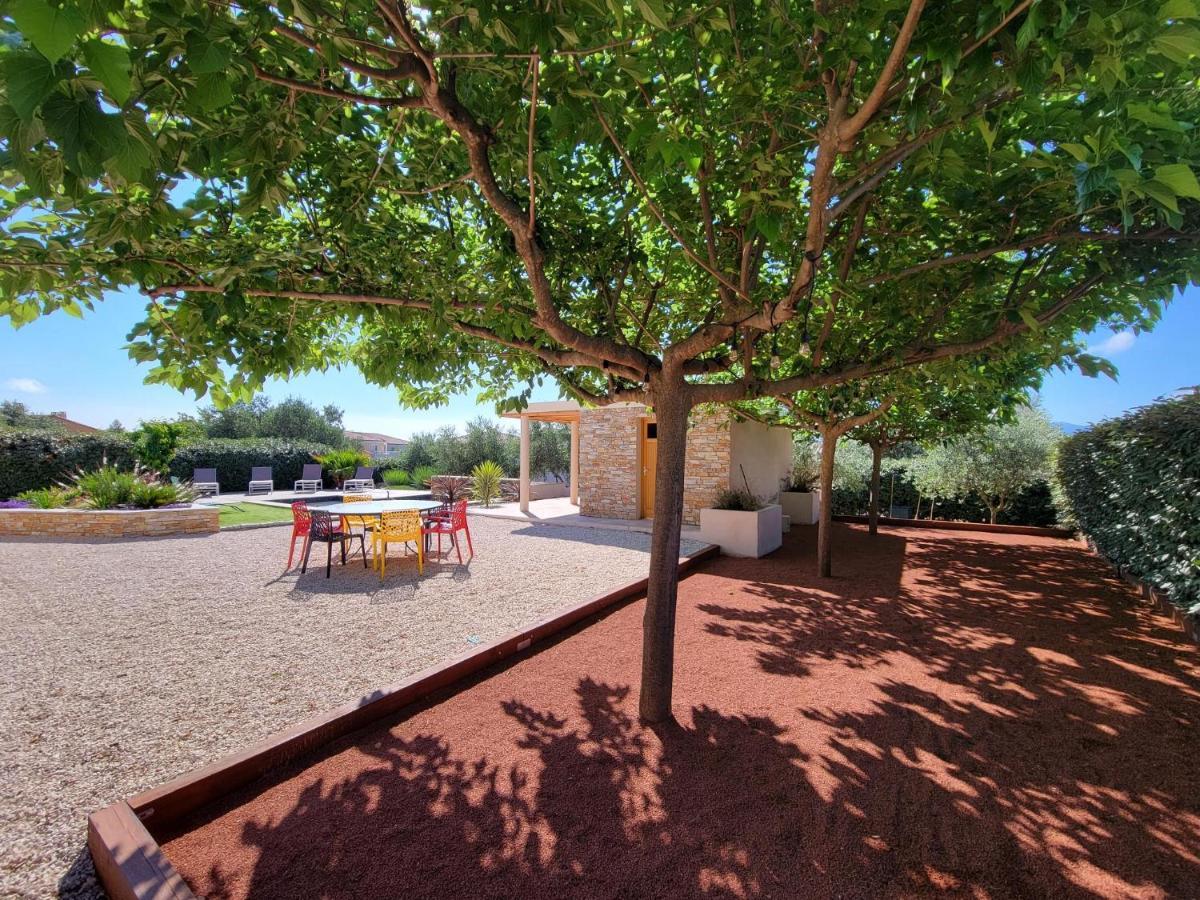 Villa Tropez Chambres D'Hotes เลอลูค ภายนอก รูปภาพ